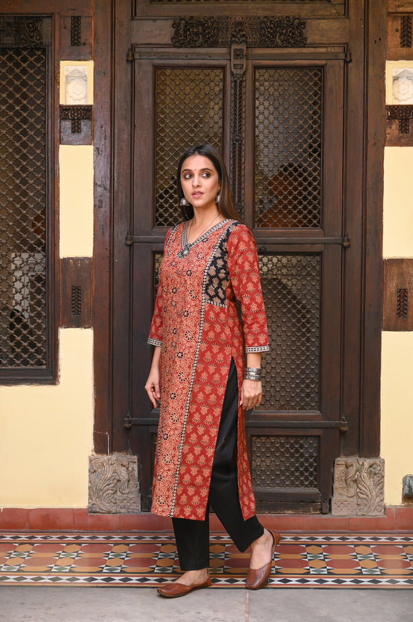 Gamthi Print Kurta- Rust & Black