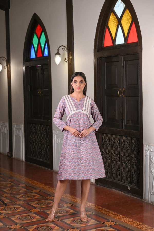 Sanganeri Cotton Kurta With Crochet Details- Grey