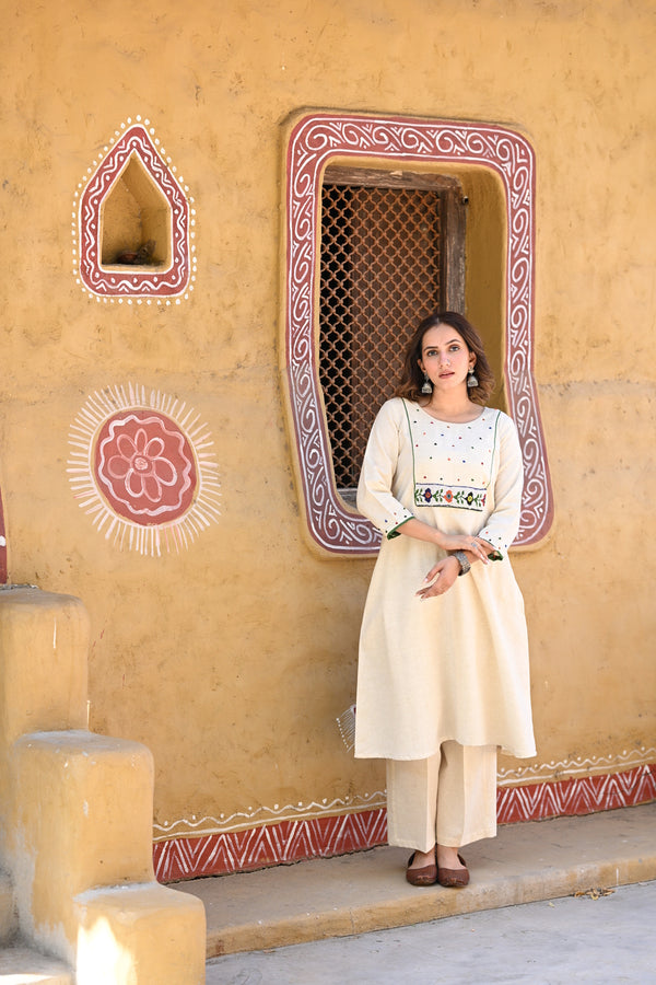 Flex Kurta With Moti And Knot Work - Off White