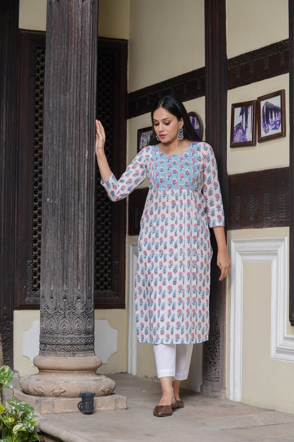 Sanganeri Cotton Kurta With Pleated Front - White & Blue